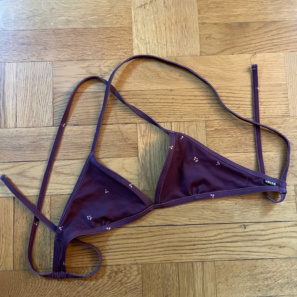 Jolyn triangle top